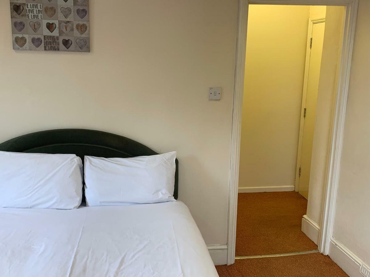 Appartement Adelaide House à Luton  Extérieur photo